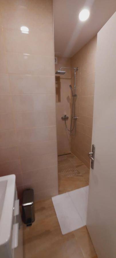 Apartments Suho คอมีชา ภายนอก รูปภาพ